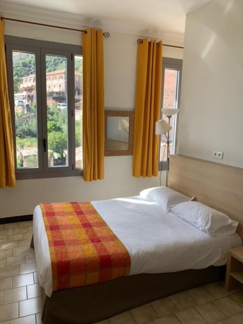 Hotel Colombo- Porto Corse Kültér fotó