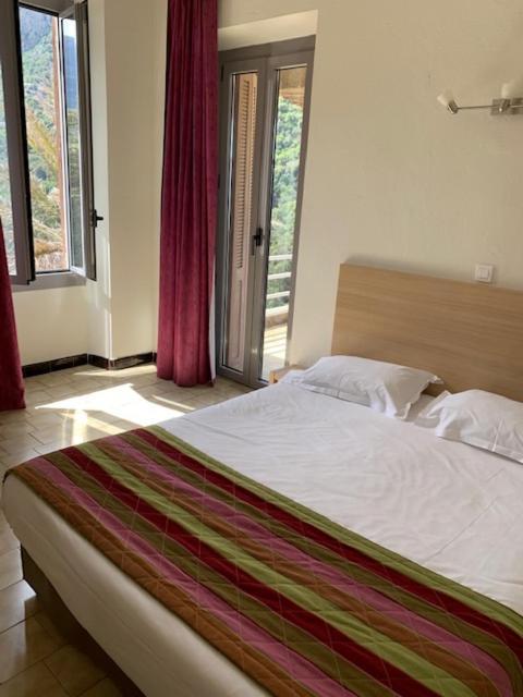 Hotel Colombo- Porto Corse Kültér fotó